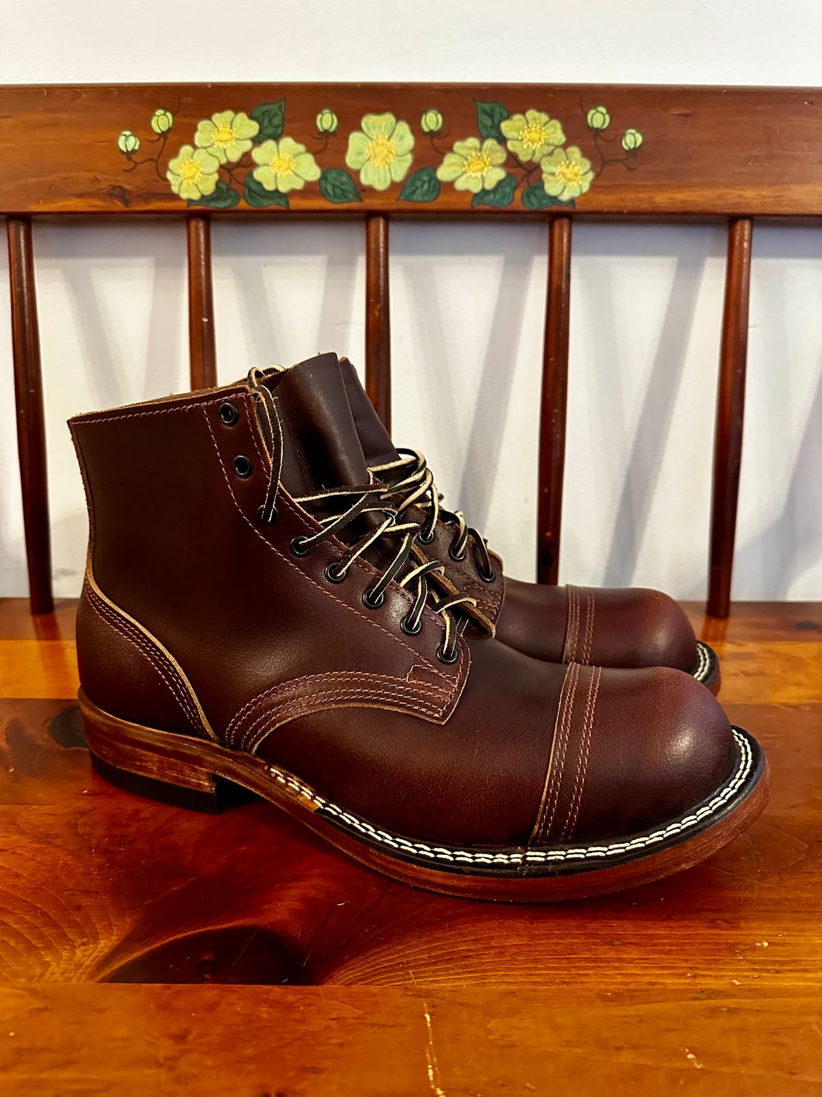 Photo by KeganThunder on October 1, 2024 of the Nicks MTO in Horween Tan Waxed Flesh.