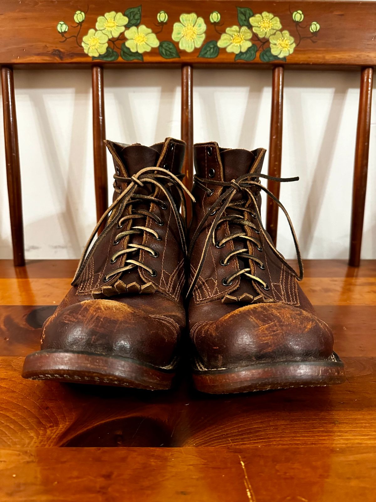 Photo by KeganThunder on November 4, 2024 of the Nicks MTO in Horween Tan Waxed Flesh.