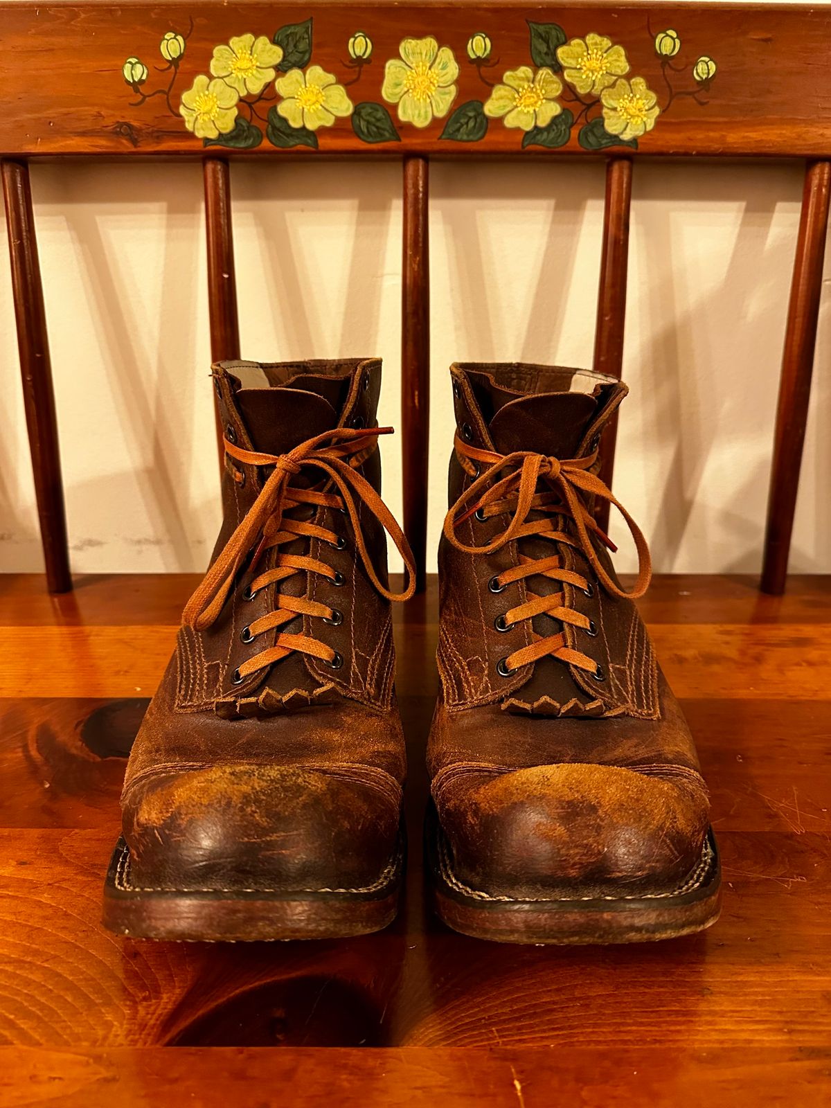 Photo by KeganThunder on December 2, 2024 of the Nicks MTO in Horween Tan Waxed Flesh.