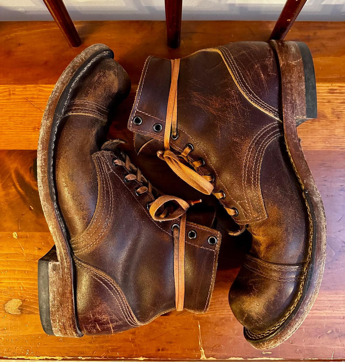 Photo by KeganThunder on January 5, 2025 of the Nicks MTO in Horween Tan Waxed Flesh.