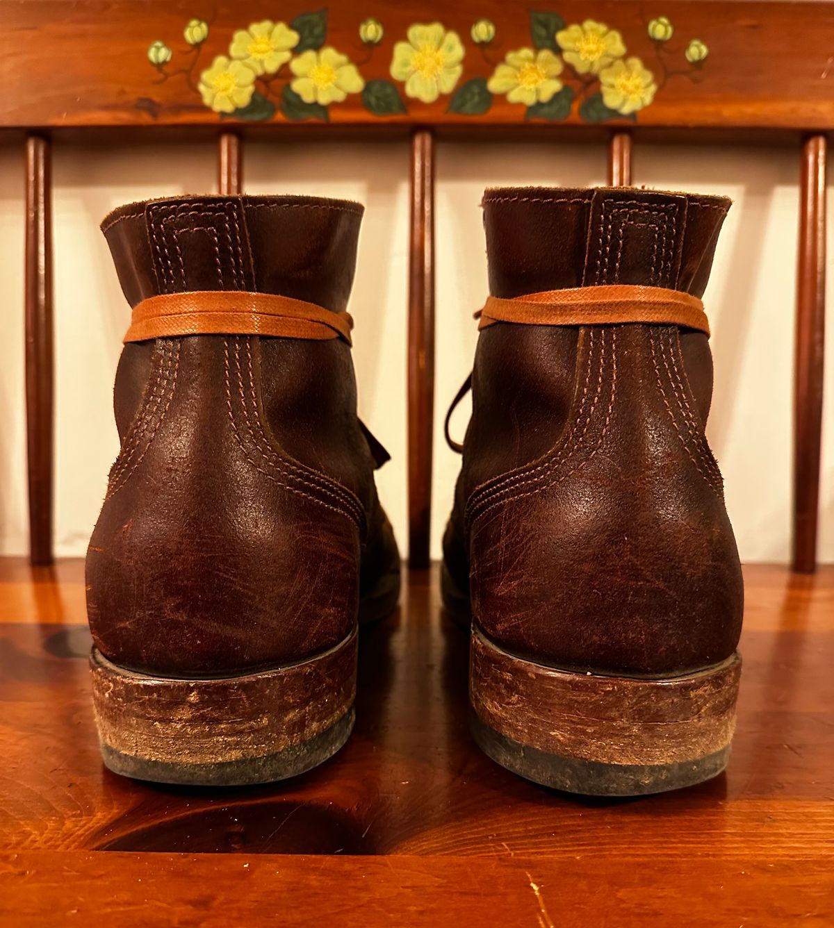 Photo by KeganThunder on February 6, 2025 of the Nicks MTO in Horween Tan Waxed Flesh.