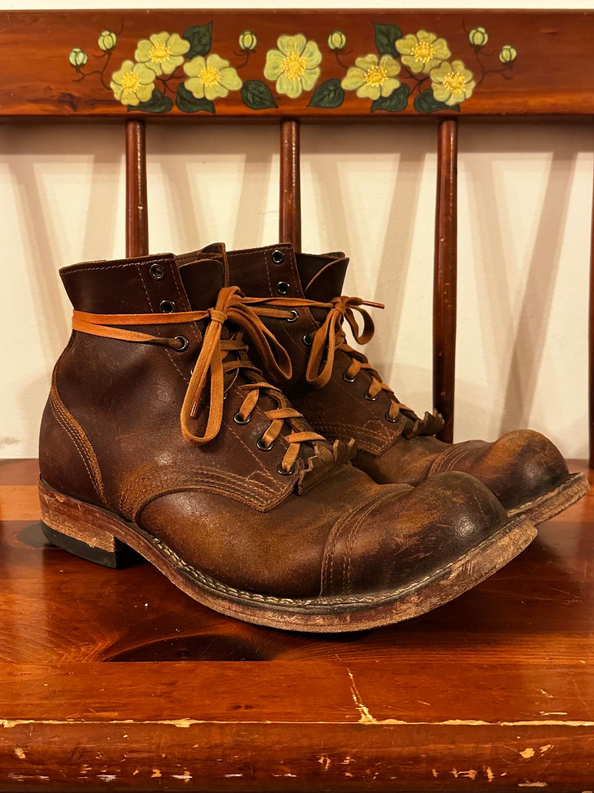 Photo by KeganThunder on March 6, 2025 of the Nicks MTO in Horween Tan Waxed Flesh.