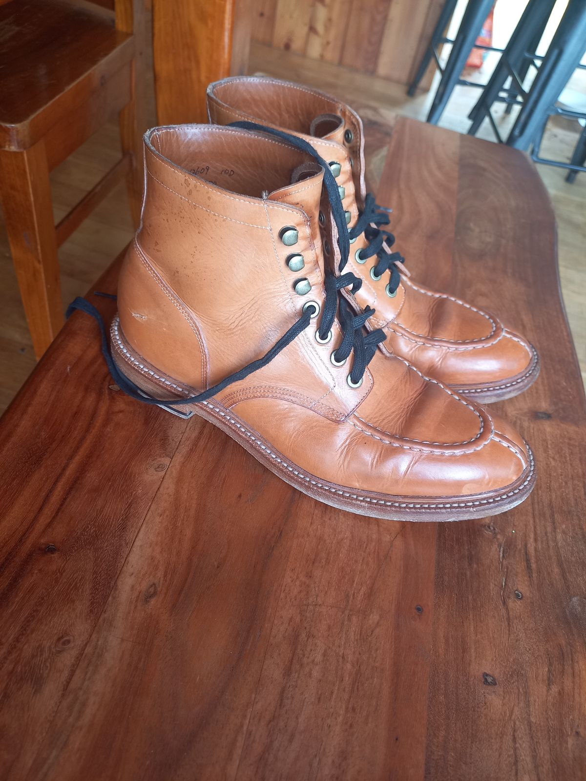Photo by Oceanic on October 31, 2024 of the Grant Stone Ottawa Boot in Badalassi Carlo Natural Minerva.