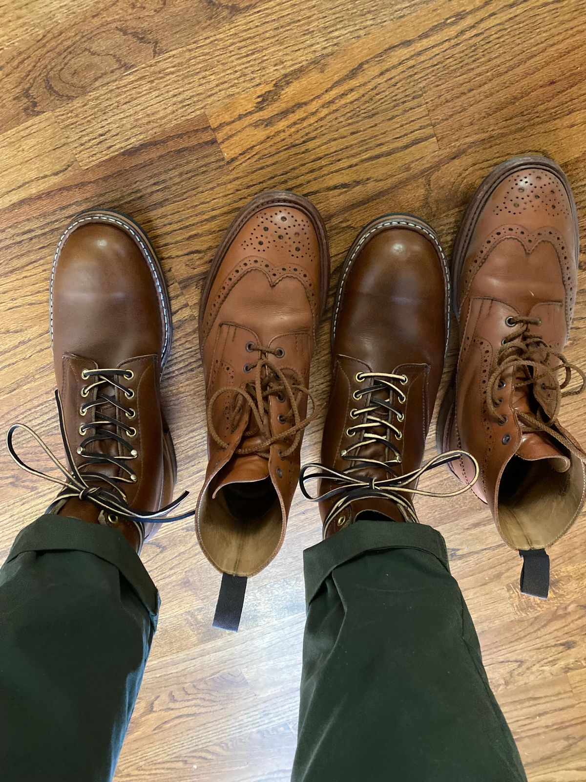Photo by EarthToneDaddy on December 16, 2021 of the White's Bounty Hunter in Horween British Tan Chromexcel.