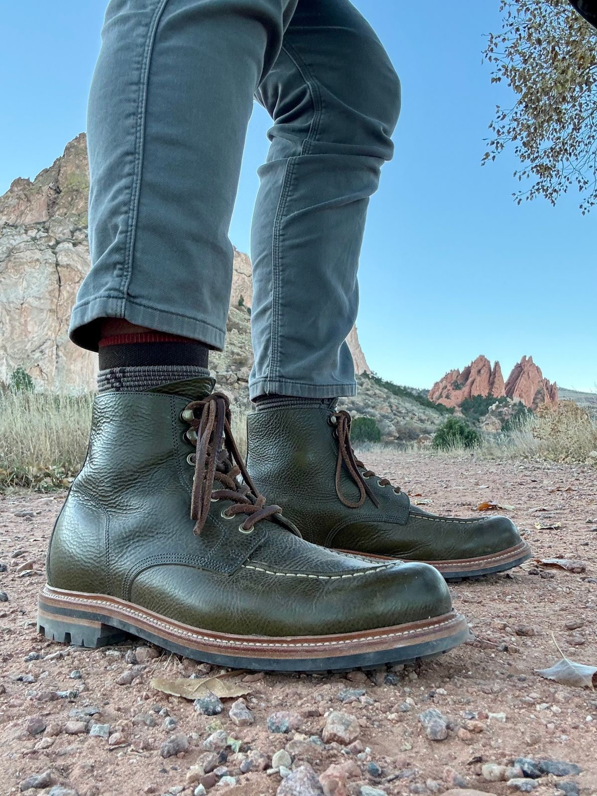 Photo by EarthToneDaddy on October 29, 2025 of the Grant Stone Brass Boot in Badalassi Carlo Oliva Minerva Box.