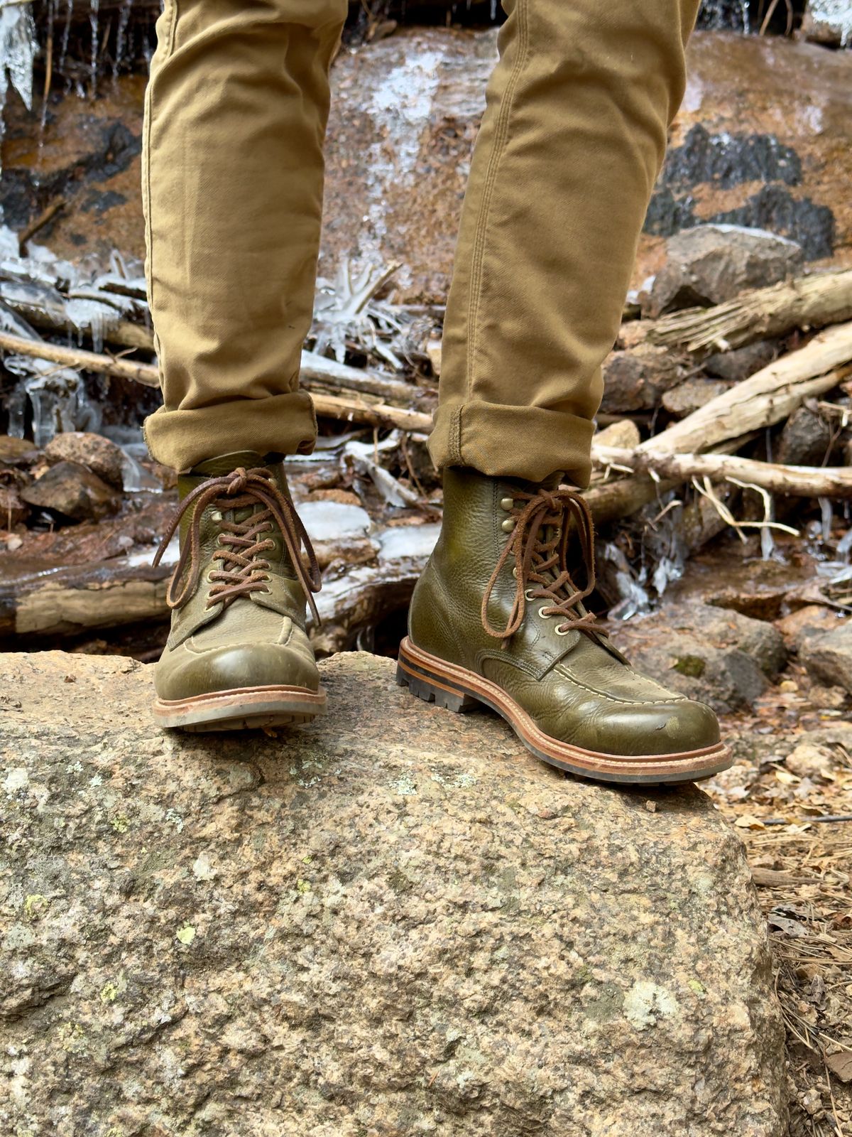 Photo by EarthToneDaddy on November 1, 2025 of the Grant Stone Brass Boot in Badalassi Carlo Oliva Minerva Box.