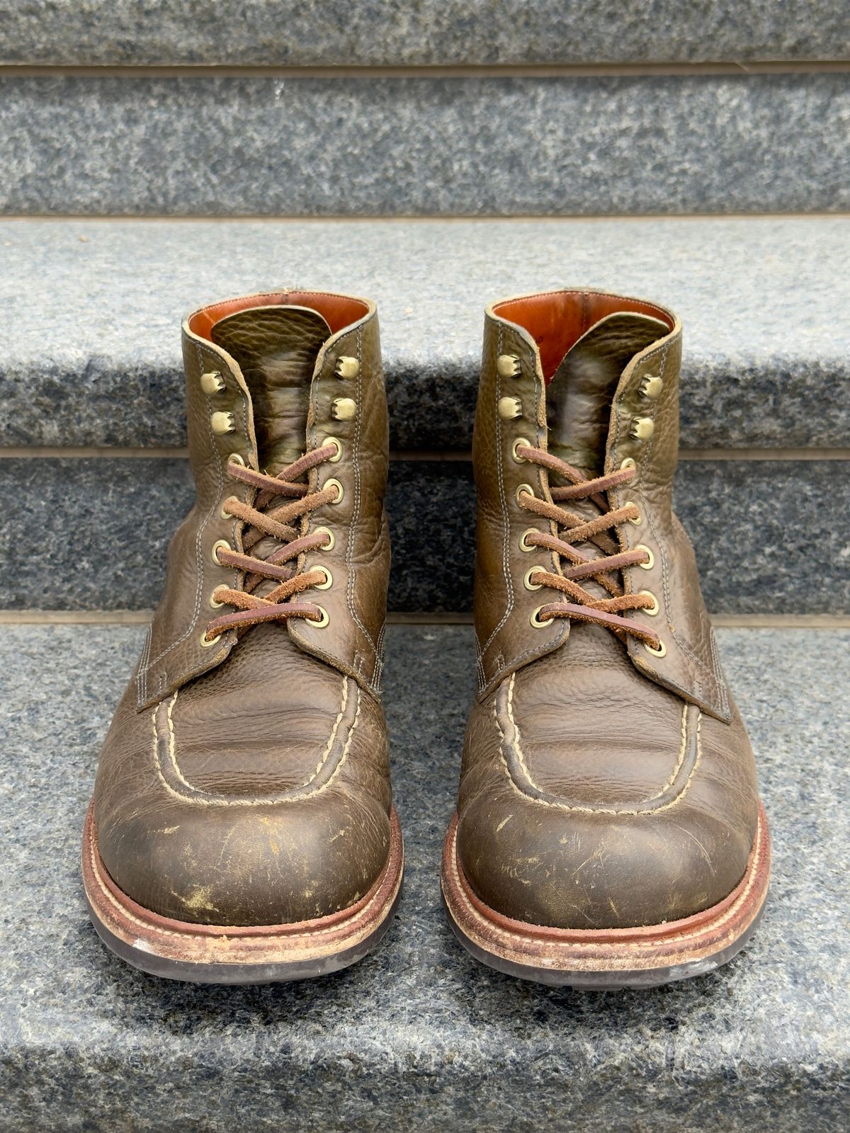 Photo by EarthToneDaddy on March 1, 2026 of the Grant Stone Brass Boot in Badalassi Carlo Oliva Minerva Box.