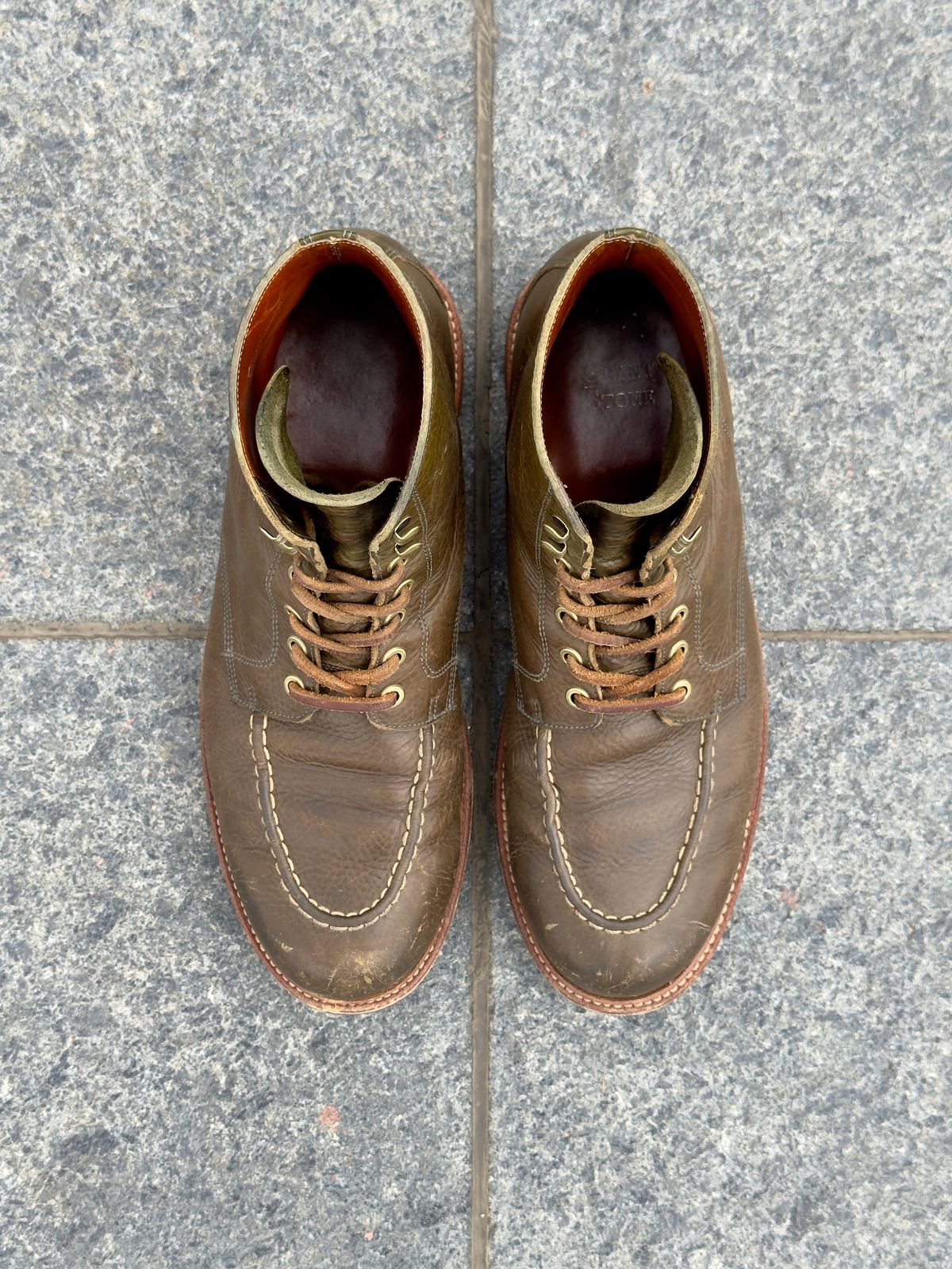 Photo by EarthToneDaddy on March 1, 2026 of the Grant Stone Brass Boot in Badalassi Carlo Oliva Minerva Box.