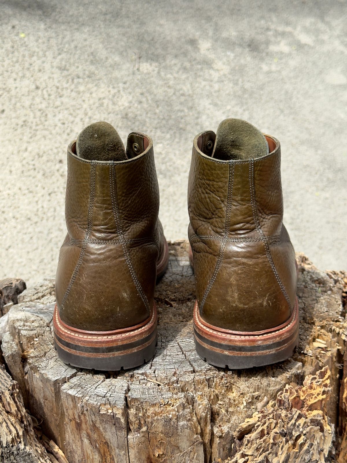 Photo by EarthToneDaddy on April 1, 2026 of the Grant Stone Brass Boot in Badalassi Carlo Oliva Minerva Box.