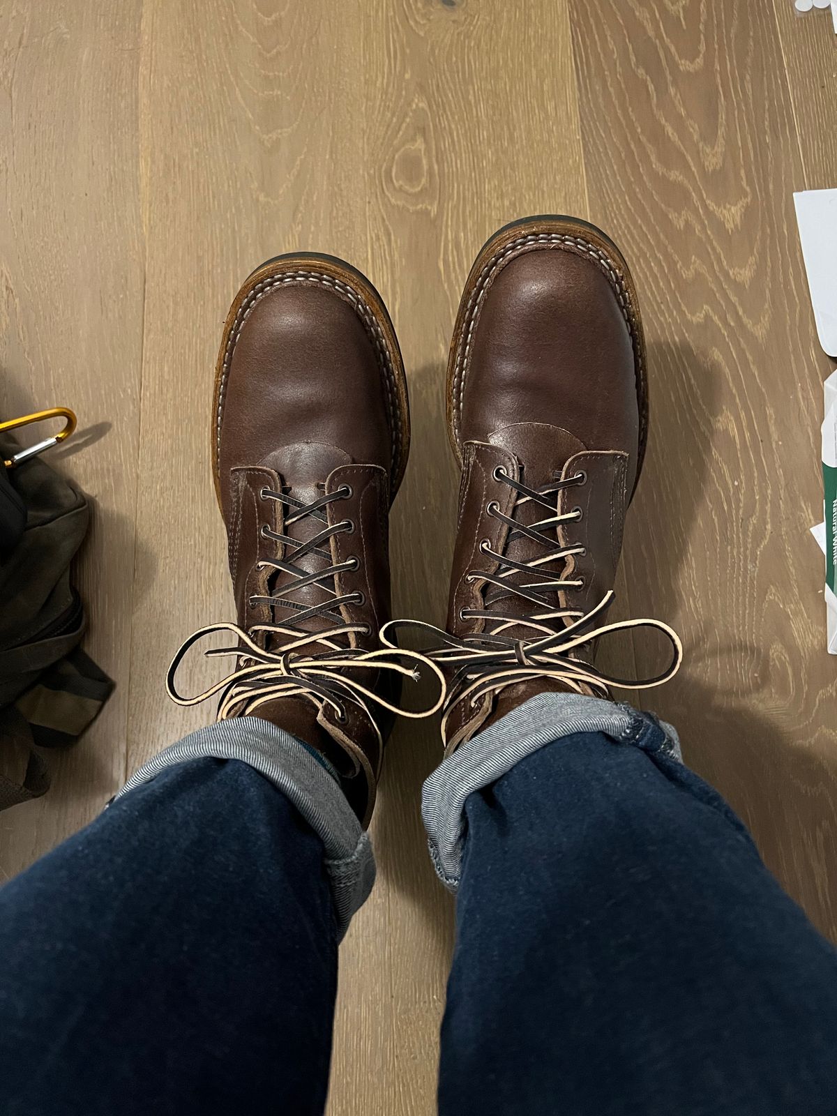 Photo by EarthToneDaddy on August 25, 2023 of the White's 350 Cruiser in Horween Natural Waxed Flesh.
