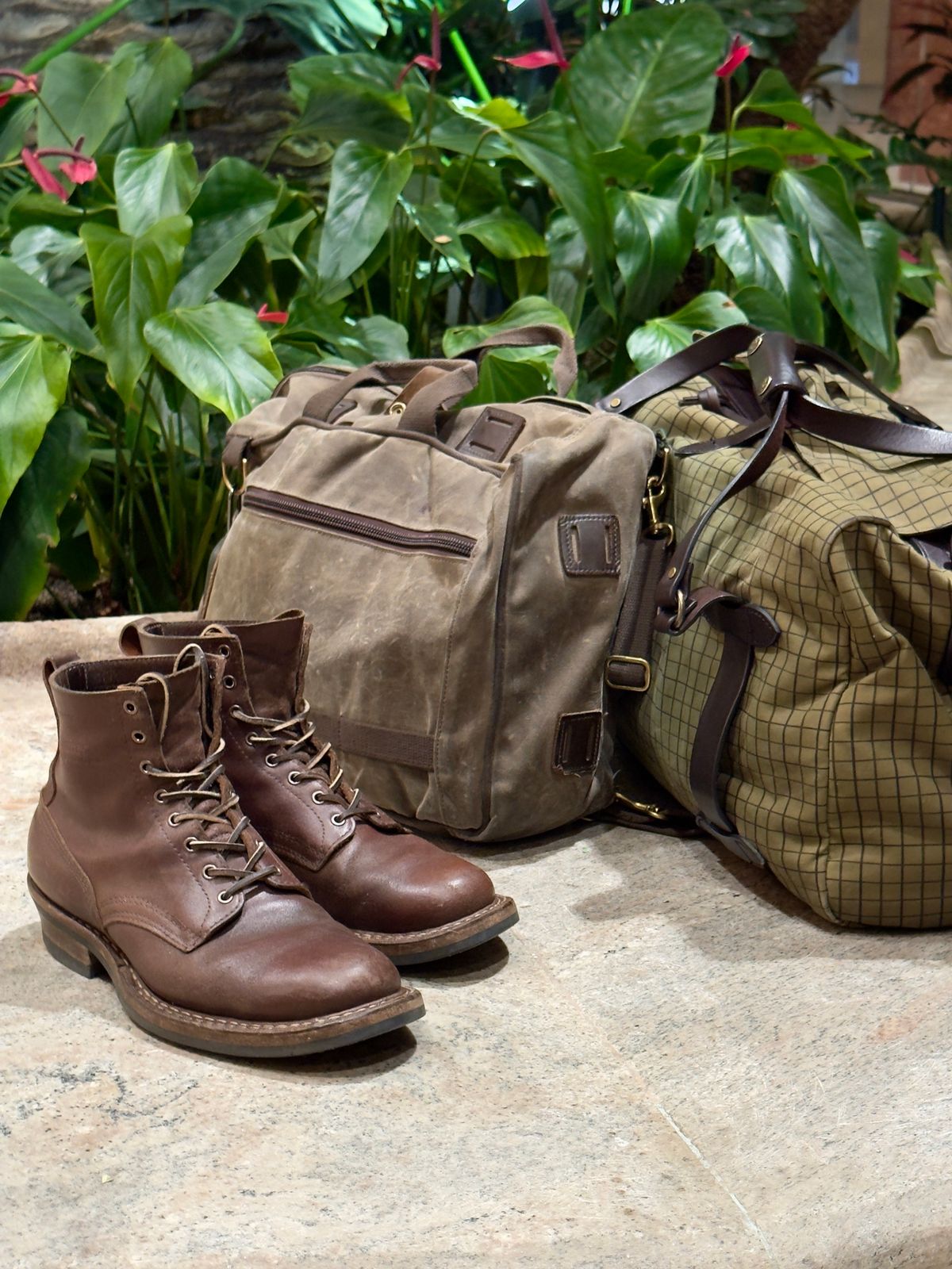 Photo by EarthToneDaddy on August 22, 2025 of the White's 350 Cruiser in Horween Natural Waxed Flesh.