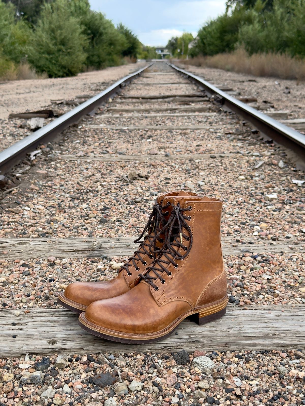 Photo by EarthToneDaddy on October 4, 2025 of the BHHB UpHill Boot in Maryam Toscanello Reverse Horsebutt.