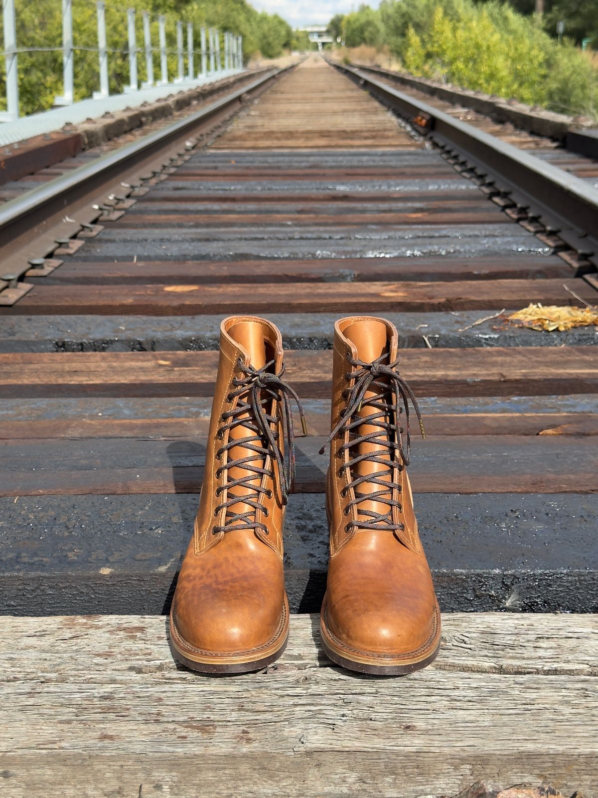 Photo by EarthToneDaddy on October 4, 2025 of the BHHB UpHill Boot in Maryam Toscanello Reverse Horsebutt.