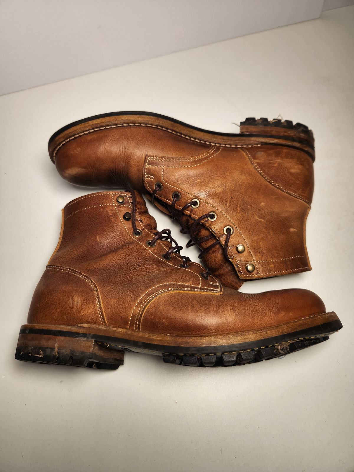Photo by davidsgarage1972 on April 4, 2026 of the Truman Boot Co. 79 Last in British Tan Grizzly.