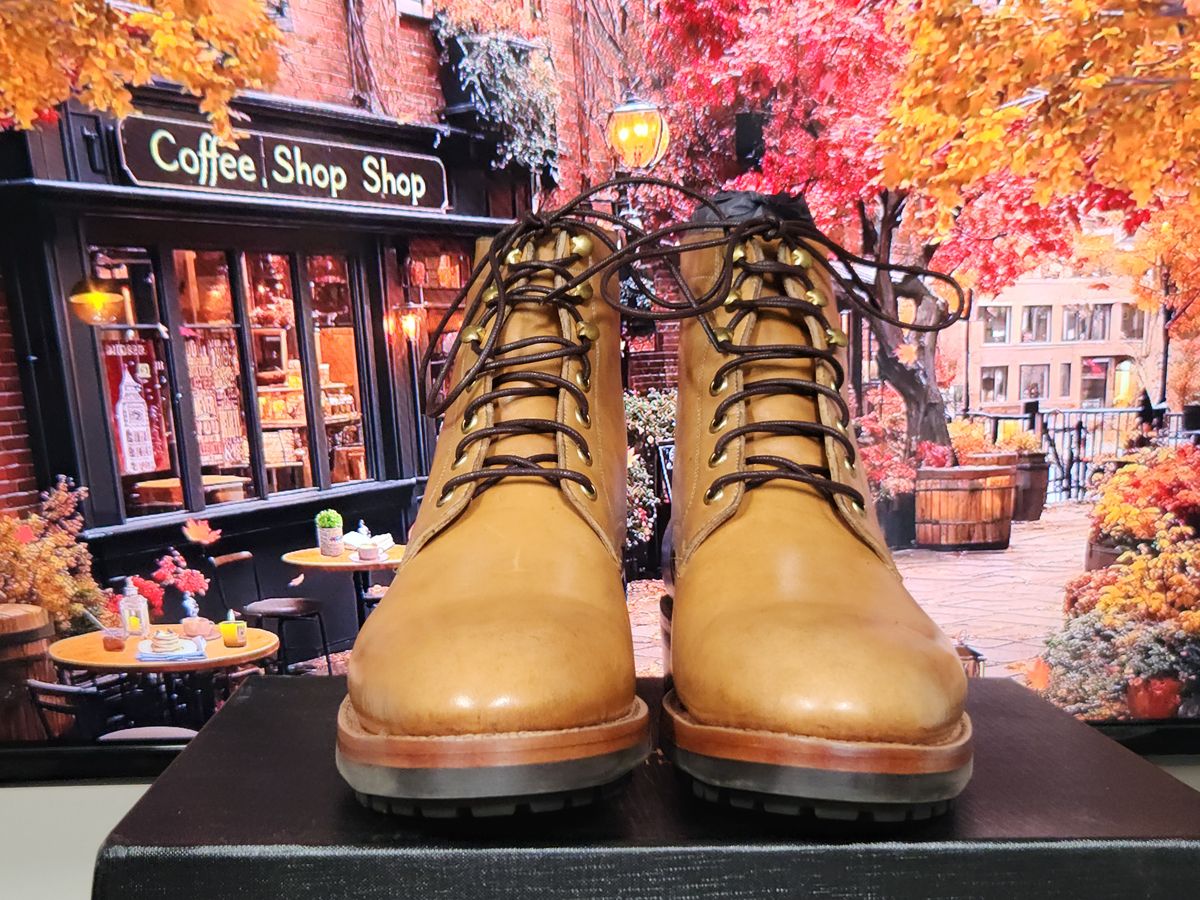 Photo by davidsgarage1972 on October 1, 2025 of the Blkbrd Shoemaker Custom Dixon Boot in Maryam Natural TPR Horsebutt.