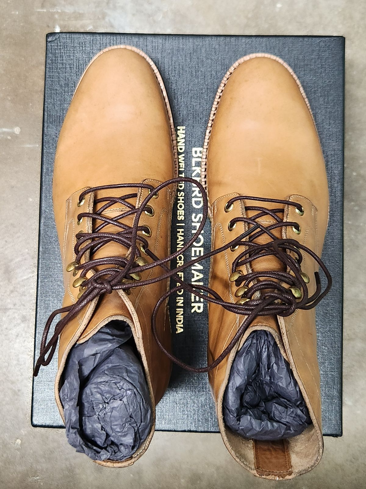Photo by davidsgarage1972 on October 1, 2025 of the Blkbrd Shoemaker Custom Dixon Boot in Maryam Natural TPR Horsebutt.