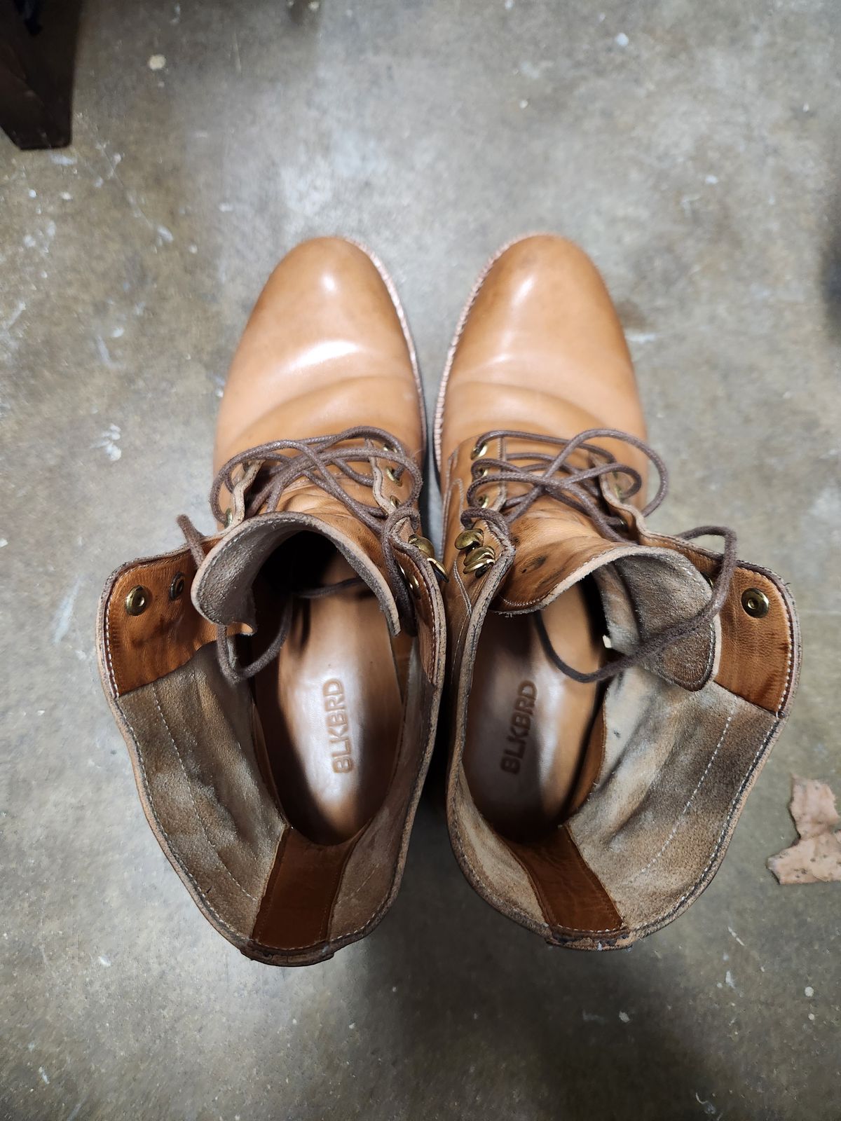 Photo by davidsgarage1972 on December 5, 2025 of the Blkbrd Shoemaker Custom Dixon Boot in Maryam Natural TPR Horsebutt.