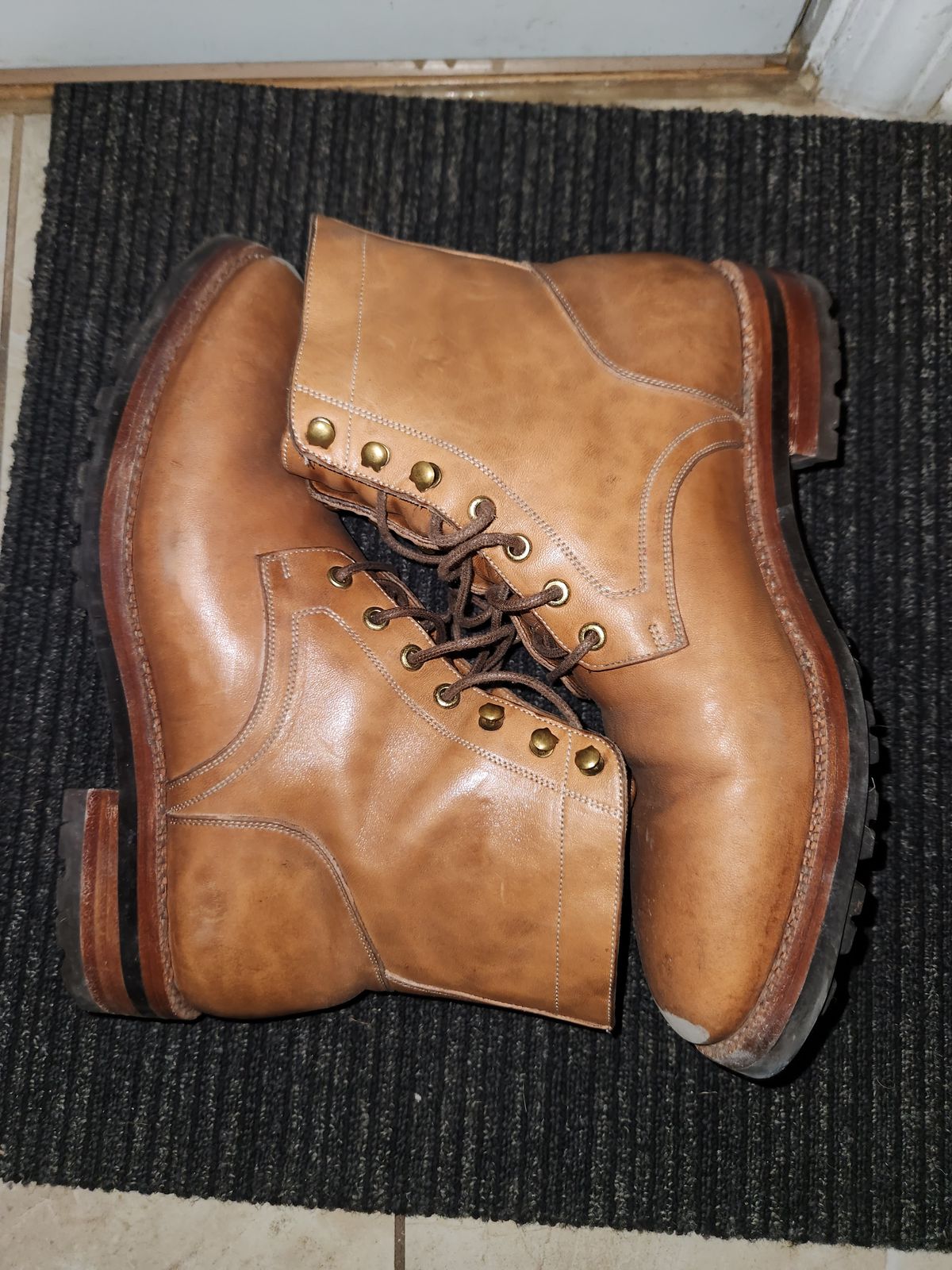 Photo by davidsgarage1972 on February 6, 2026 of the Blkbrd Shoemaker Custom Dixon Boot in Maryam Natural TPR Horsebutt.