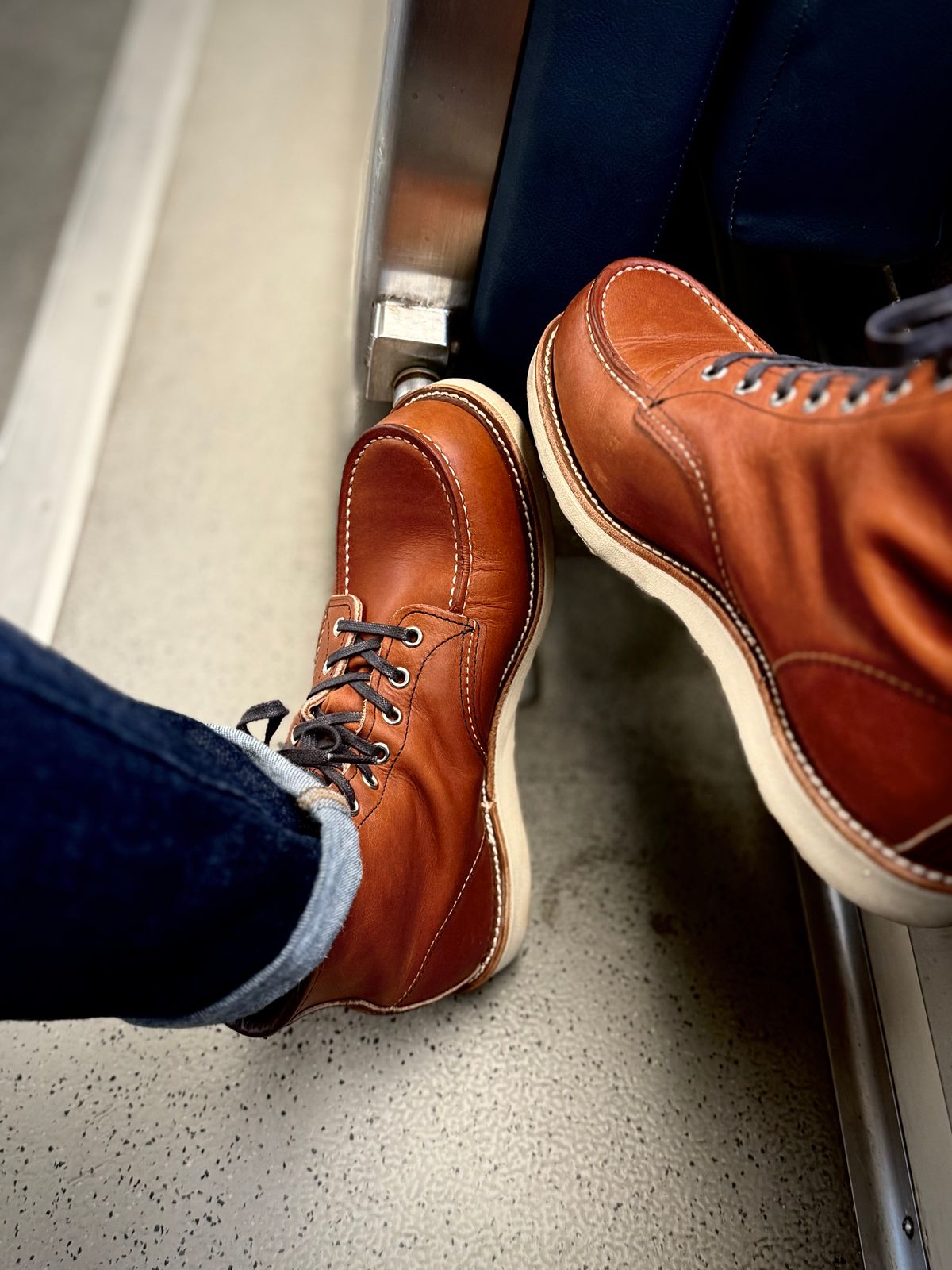 Photo by bboi0813 on May 5, 2025 of the Red Wing 6-Inch Classic Moc in S.B. Foot Oro Legacy.