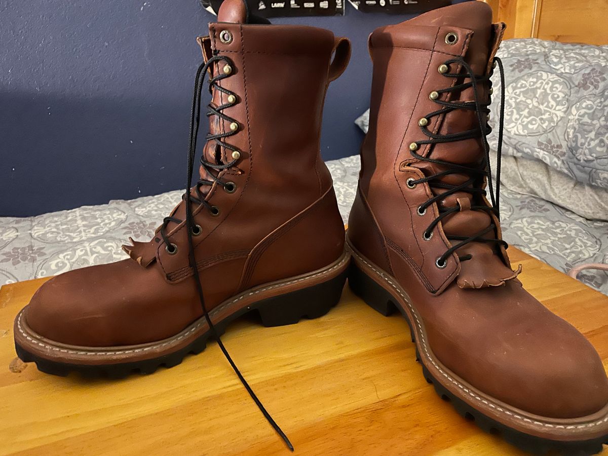 Photo by Dopemf on October 31, 2023 of the Red Wing Loggermax in Unknown Material.