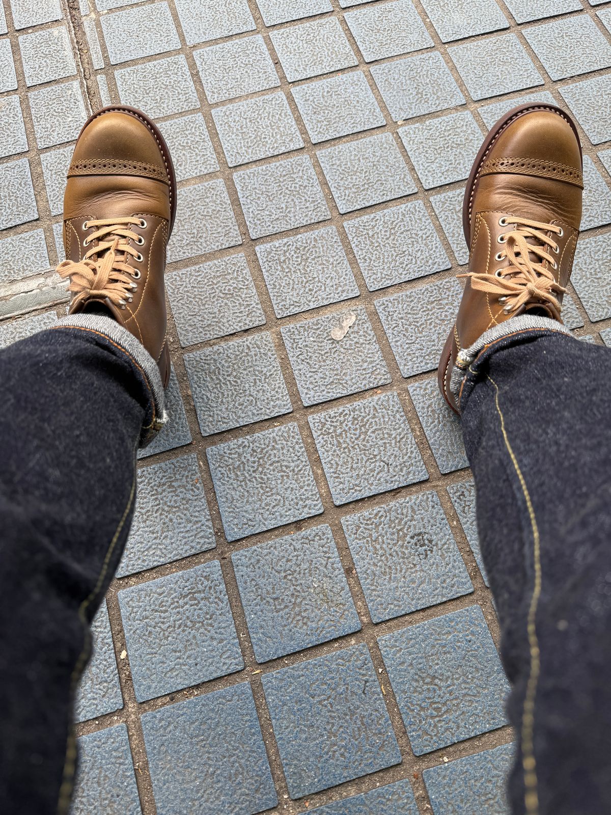 Photo by hype.inu on April 18, 2025 of the John Lofgren Combat Boots in Horween Dark Olive Chromexcel.