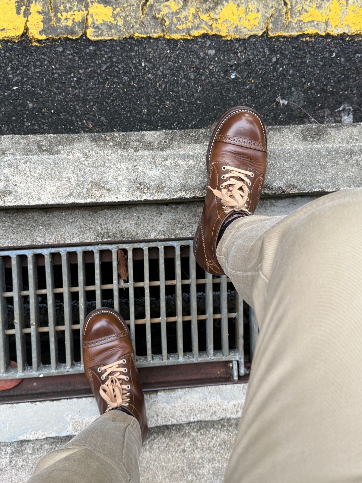 Photo by hype.inu on September 15, 2025 of the John Lofgren Combat Boots in Horween Dark Olive Chromexcel.