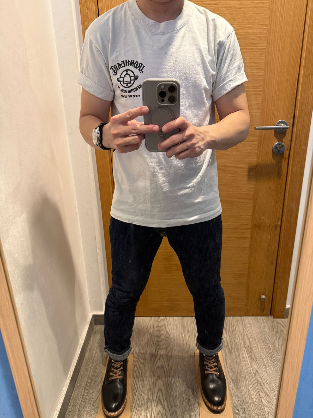 Photo by hype.inu on September 24, 2025 of the Junkard SC Boondocker in Maryam Black TPR Horsebutt.