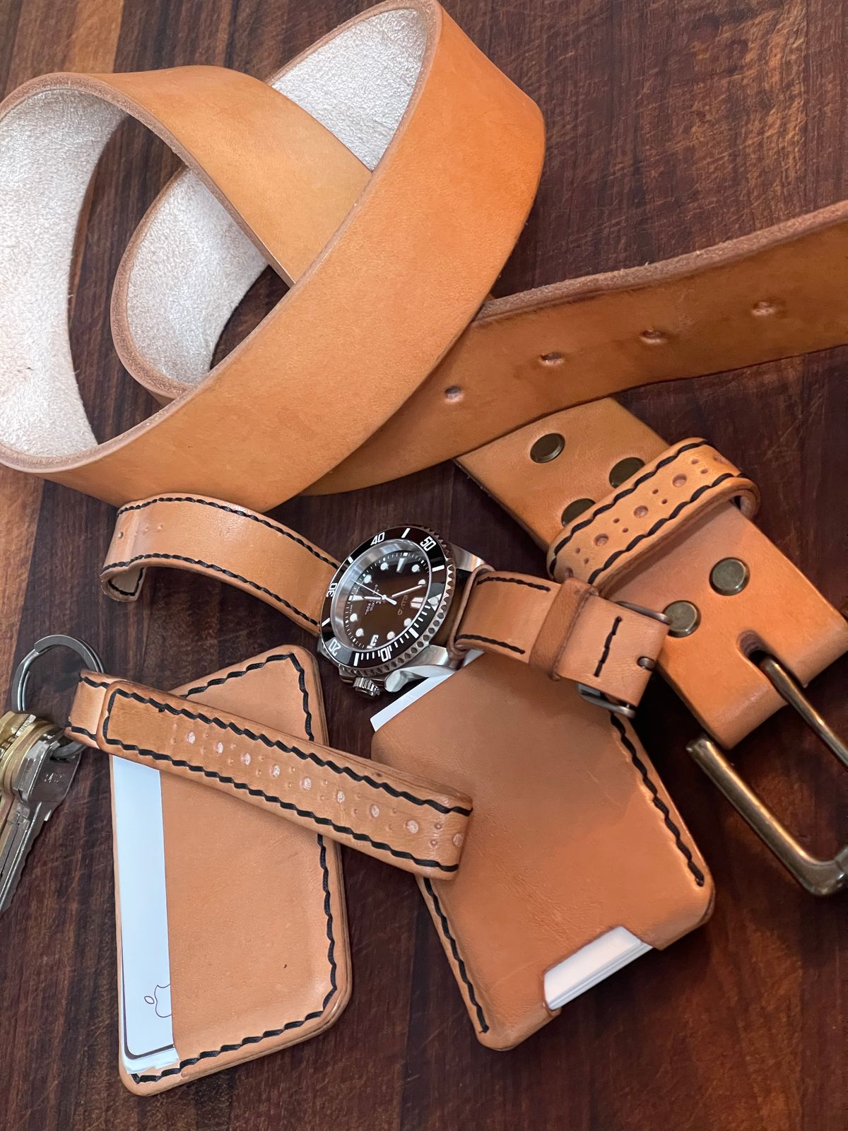 Photo by BeatFeet on March 4, 2026 of the Self-Made Mens Assesory Set in Wickett & Craig American Vachetta.