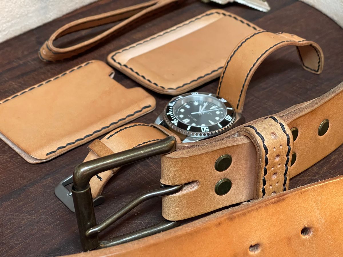 Photo by BeatFeet on April 3, 2026 of the Self-Made Mens Assesory Set in Wickett & Craig American Vachetta.