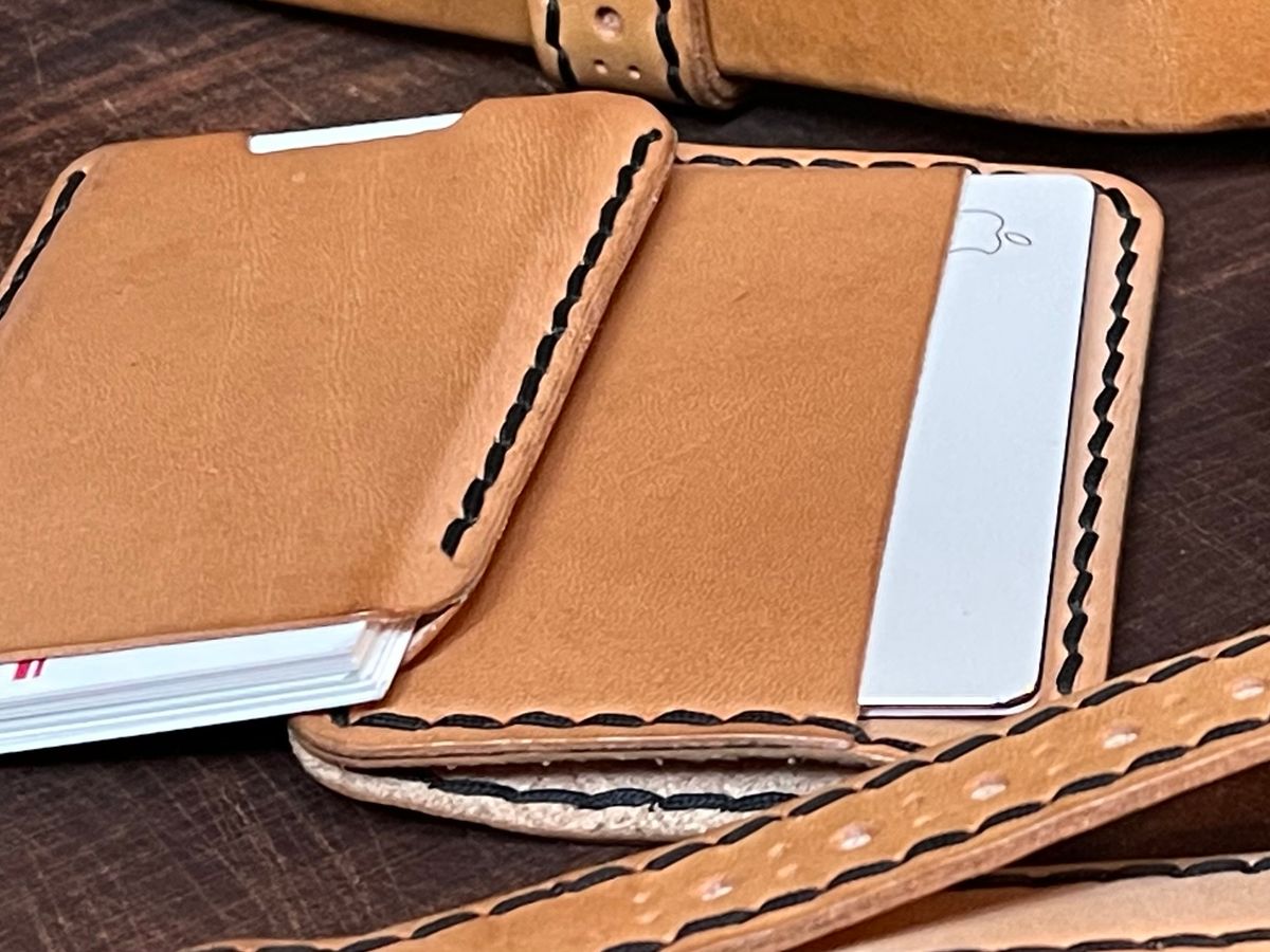 Photo by BeatFeet on April 3, 2026 of the Self-Made Mens Assesory Set in Wickett & Craig American Vachetta.