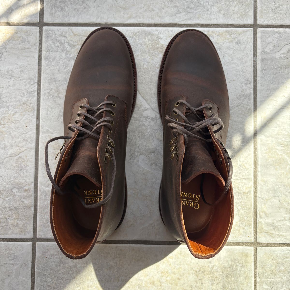 Photo by dfw on March 14, 2025 of the Grant Stone Edward Boot in C.F. Stead Tobacco Waxy Commander Suede.