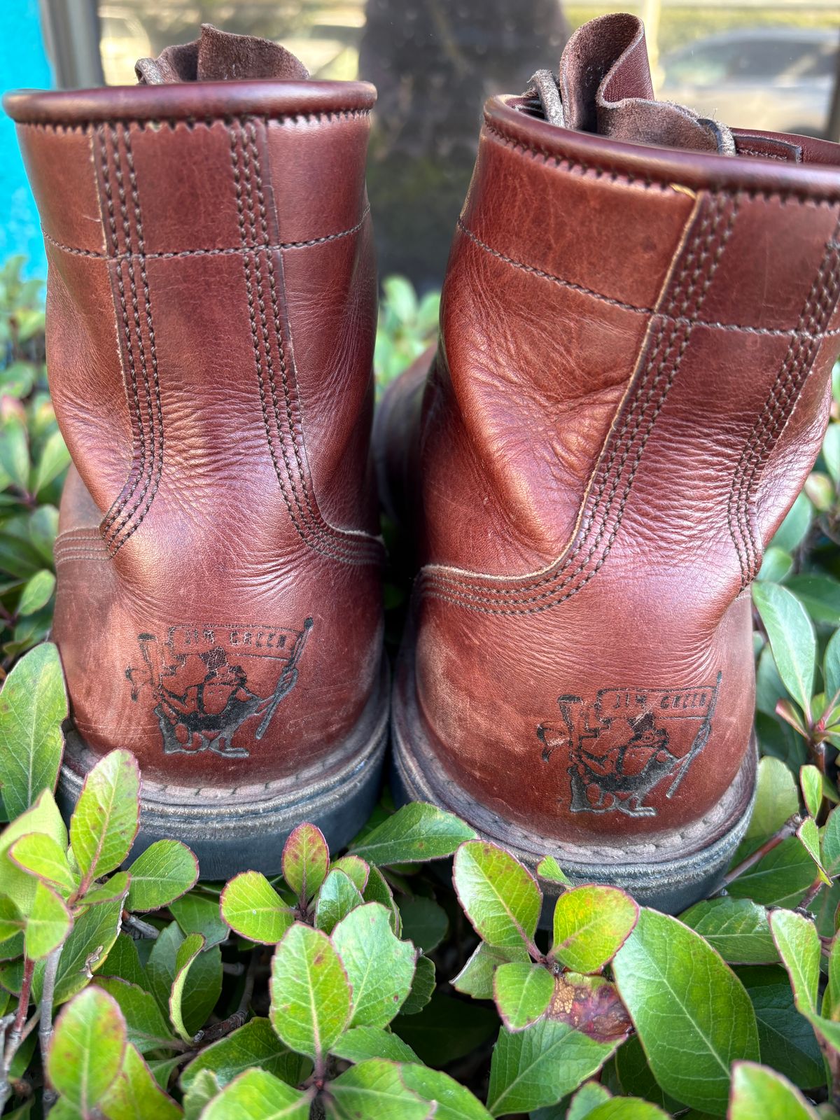 Photo by willwestphotos on December 5, 2025 of the Jim Green 719 Custom in Jim Green / Veg Tan Walnut.