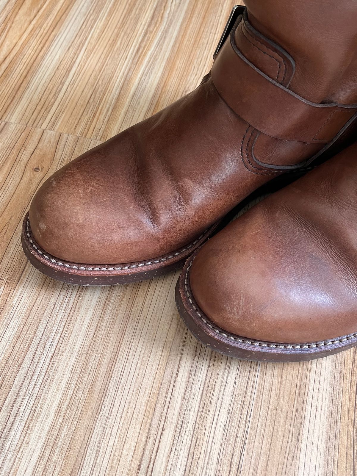 Photo by jen44 on August 9, 2025 of the Red Wing Engineer in S.B. Foot Amber Harness.