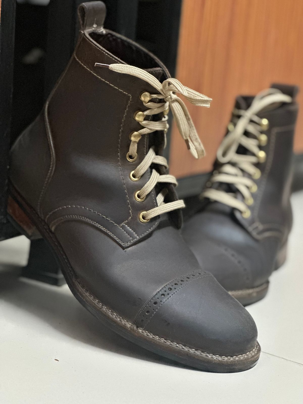 Photo by abhshkap on October 11, 2025 of the Blkbrd Shoemaker Luchador Z Service Boot in Thick Coffee.