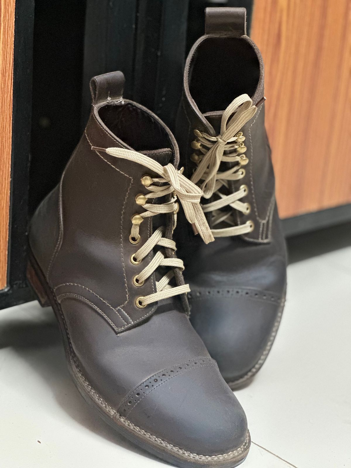 Photo by abhshkap on October 11, 2025 of the Blkbrd Shoemaker Luchador Z Service Boot in Thick Coffee.