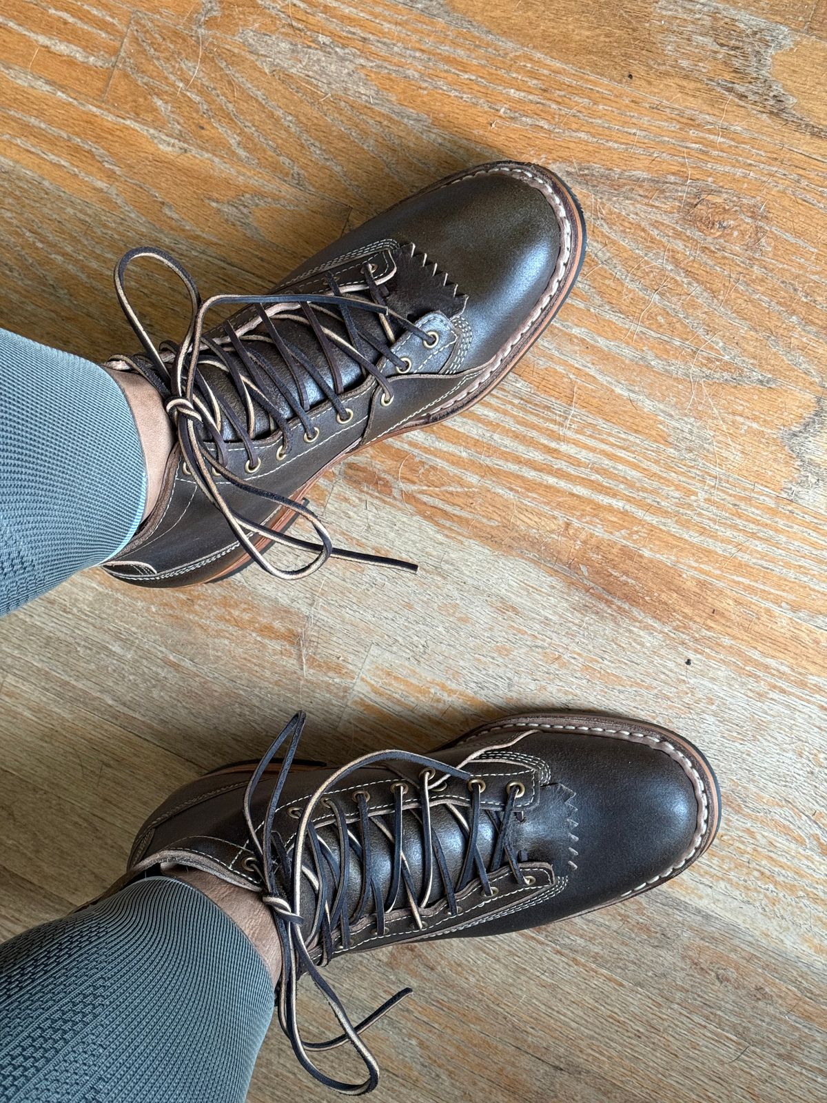 Photo by BigDawg308 on August 27, 2025 of the White's x Division Road LTT Lineman 350 in Horween Olive Waxed Flesh.