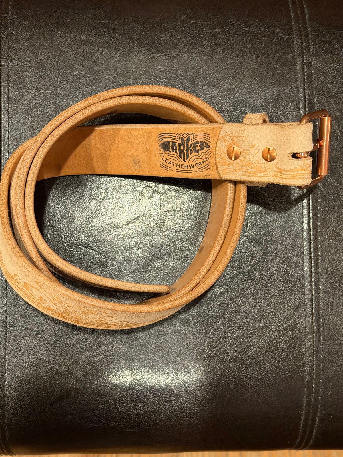 Photo by BigDawg308 on October 1, 2025 of the Harker Leatherworks Kraken Custom MTO in J&FJ Baker Natural Oak Bark Bridle Roughout.