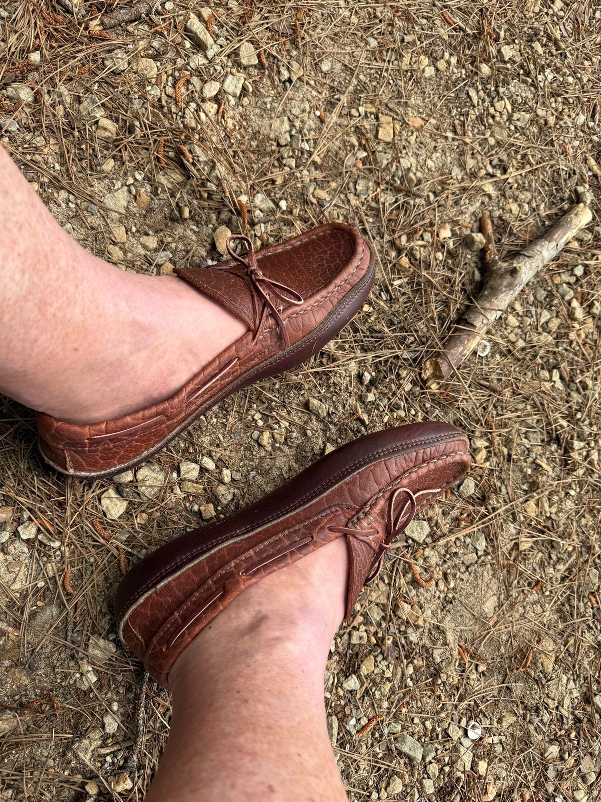 Photo by BigDawg308 on May 2, 2025 of the Russell Moccasin Co. Oneida in Law Tanning Cognac Big Horn Shrunken Bison.