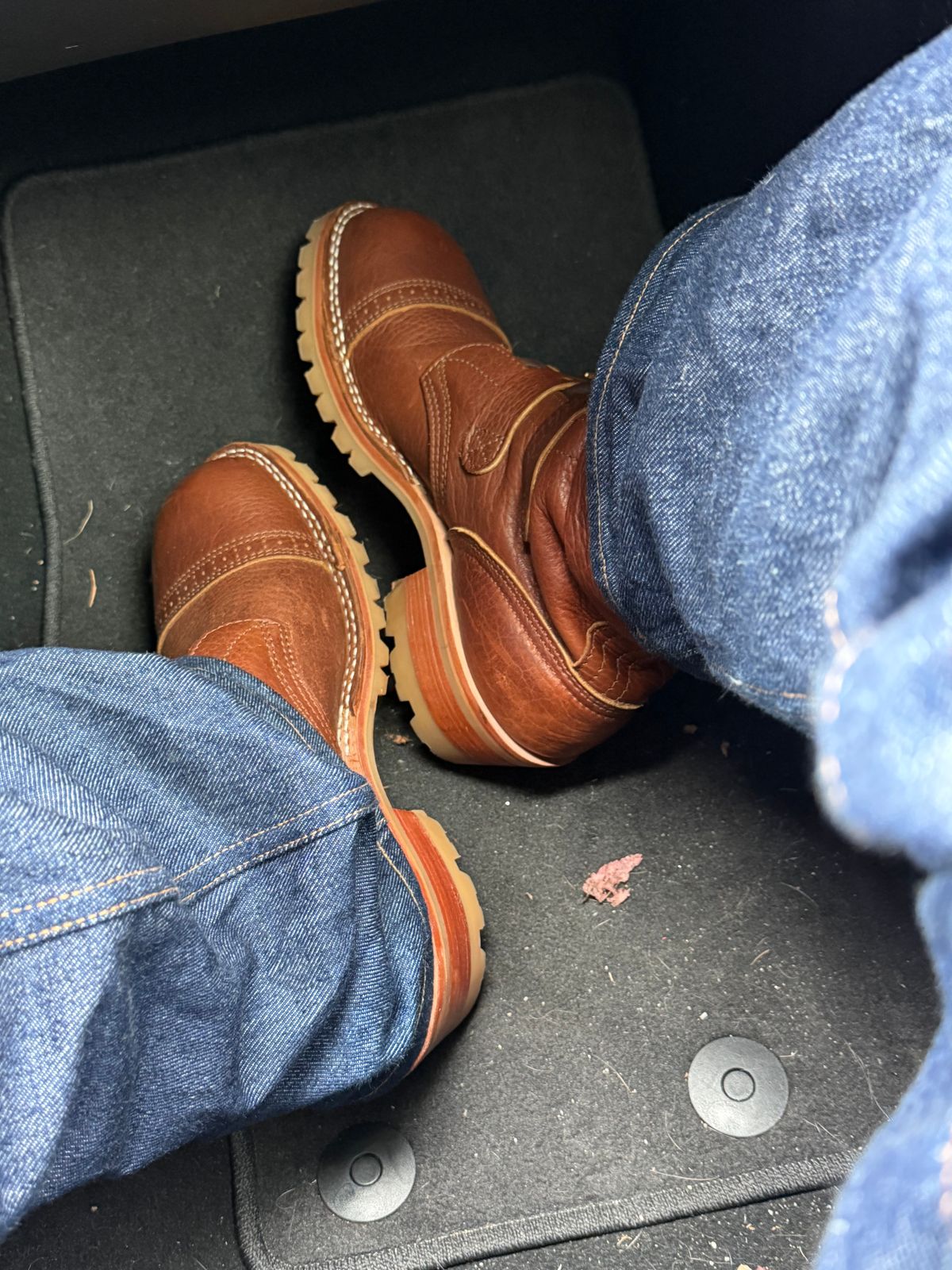 Photo by BigDawg308 on November 19, 2025 of the Nicks TankerPro in Law Tanning Peanut Big Horn Shrunken Bison.