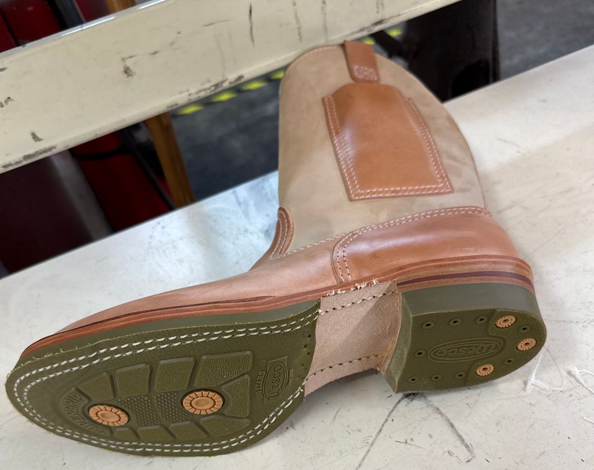 Photo by BigDawg308 on September 23, 2025 of the Wesco Morrison in Maryam Natural Horsebutt & Seidel Burlap.