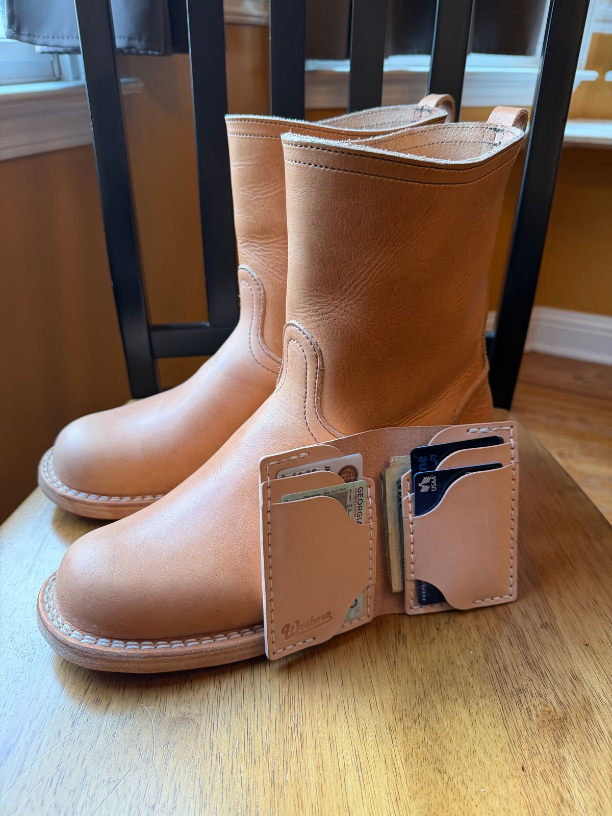 Photo by BigDawg308 on December 9, 2025 of the Wesborn Duel Saloon - Vertical Bifold in Unknown Natural Veg Tan.