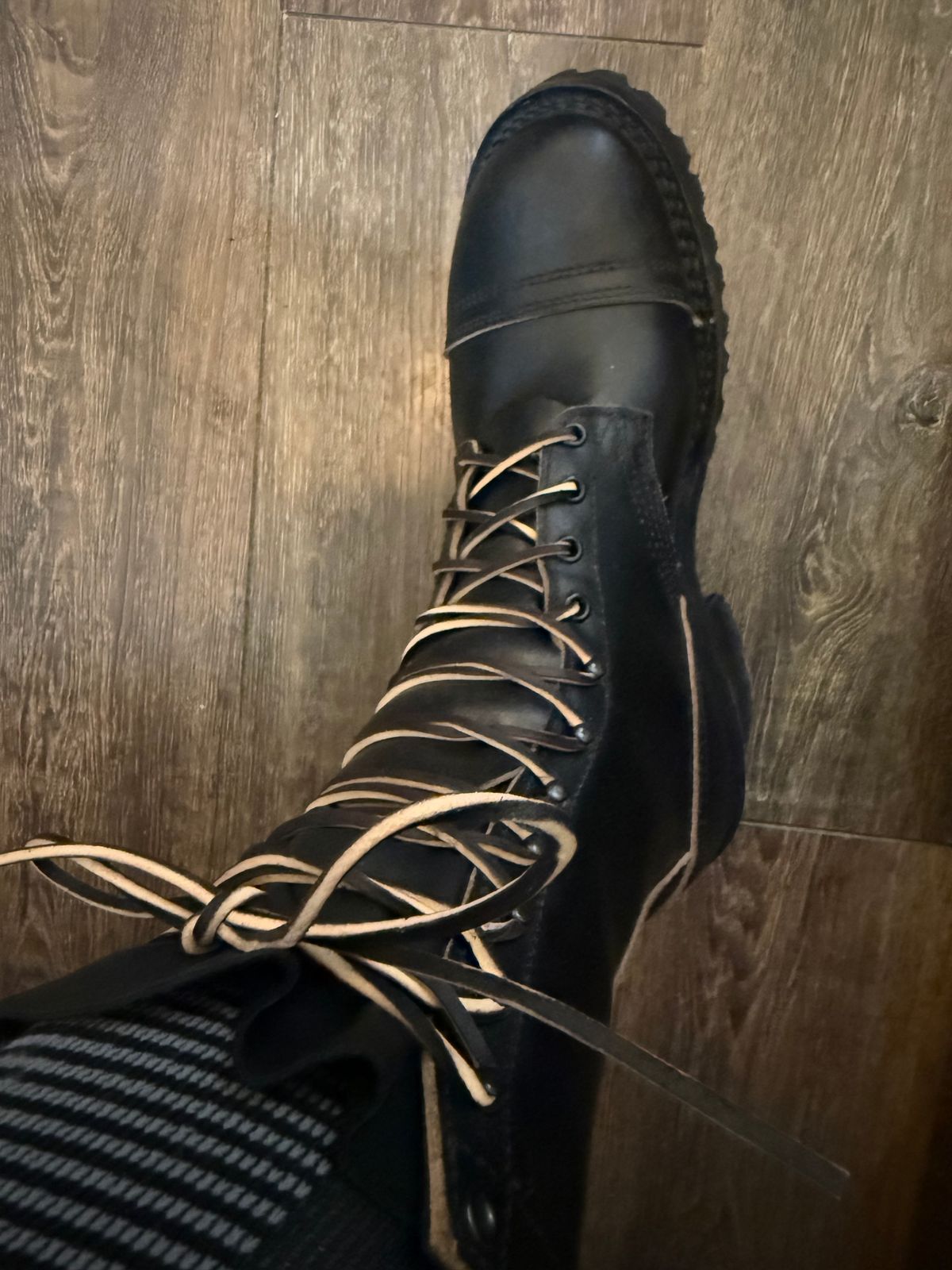 Photo by BigDawg308 on March 4, 2025 of the Nicks MTO in Horween Black Waxed Flesh.