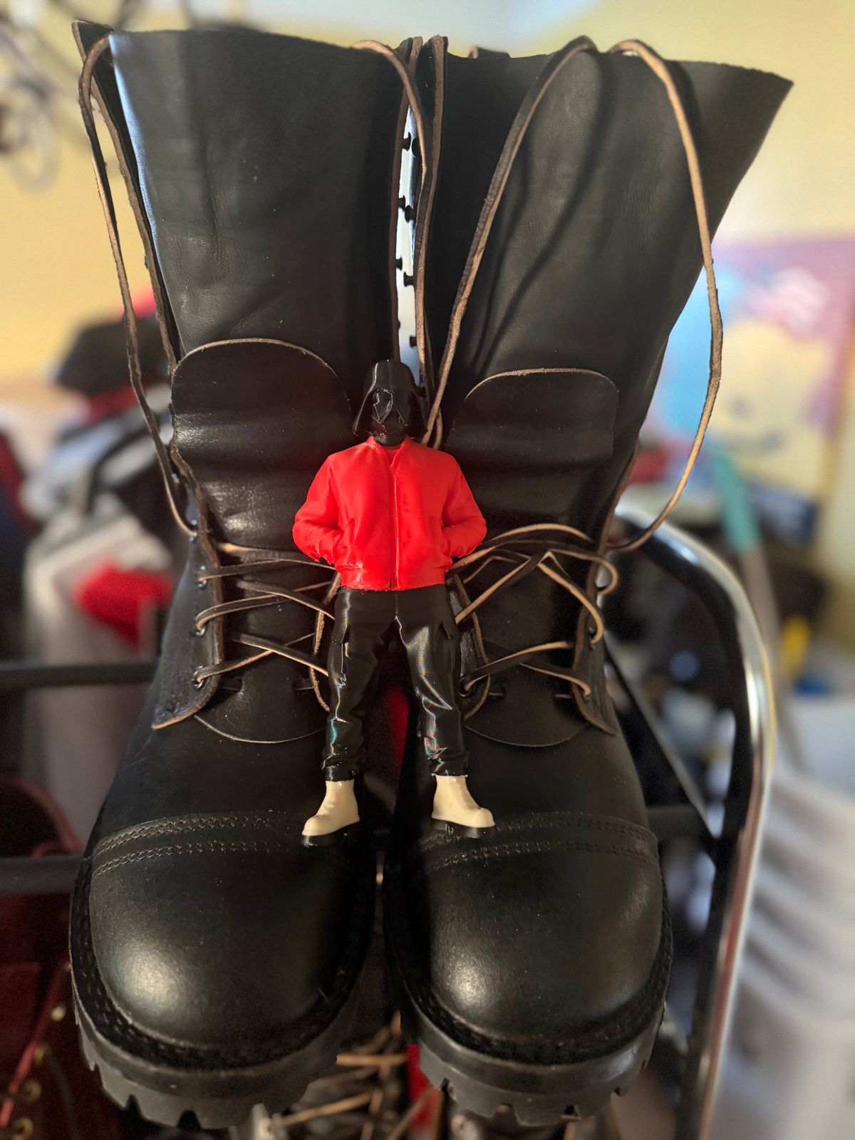 Photo by BigDawg308 on April 27, 2025 of the Nicks MTO in Horween Black Waxed Flesh.