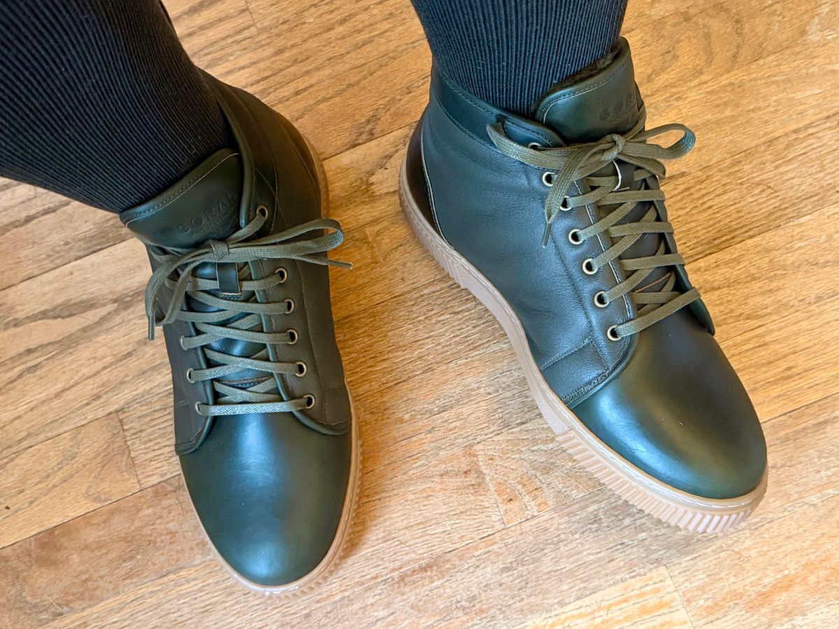 Photo by BigDawg308 on December 5, 2025 of the Goral x Rose Anvil Muggs in Horween Forest Green Chromexcel.
