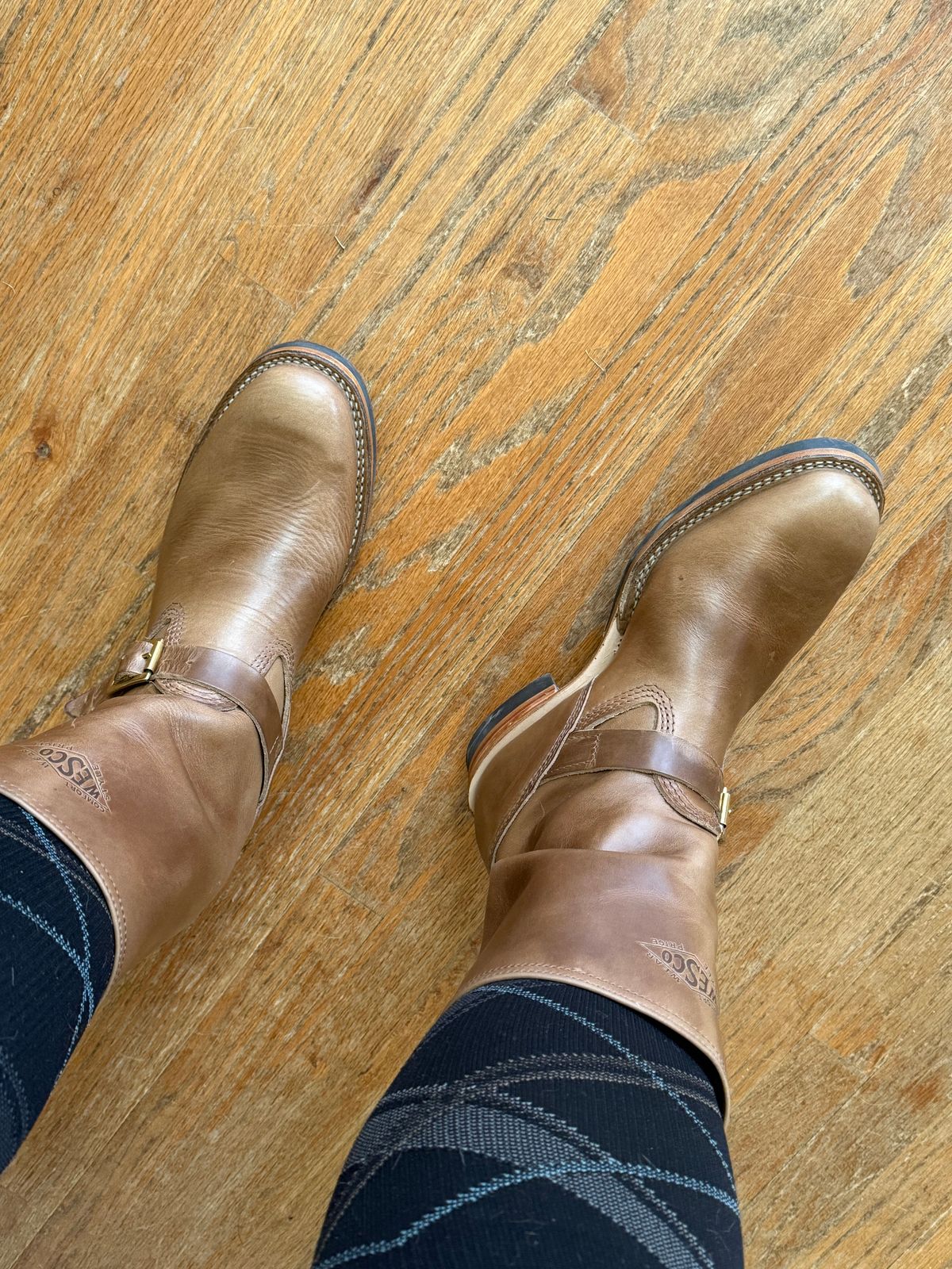 Photo by BigDawg308 on June 11, 2025 of the Wesco Mister Lou in Horween Natural Chromexcel.