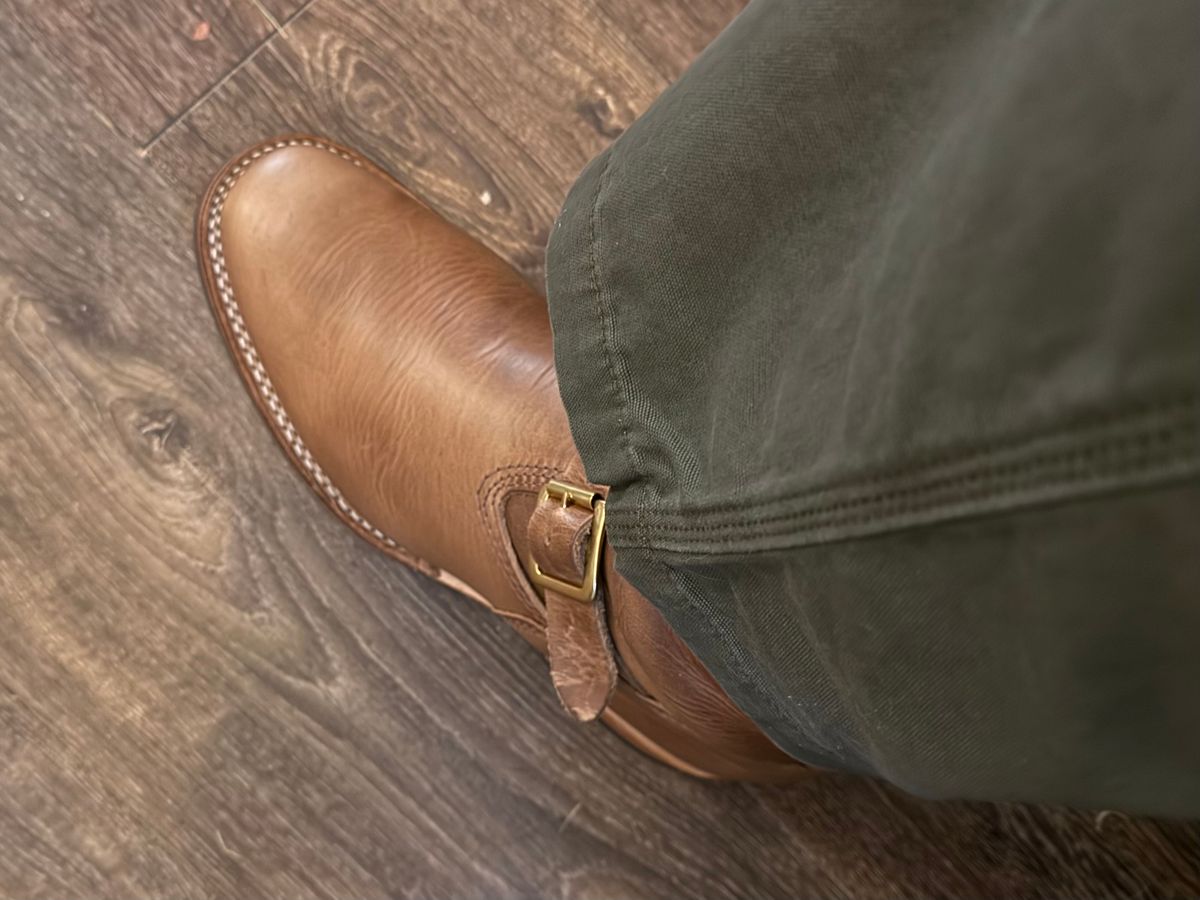 Photo by BigDawg308 on July 20, 2025 of the Wesco Mister Lou in Horween Natural Chromexcel.