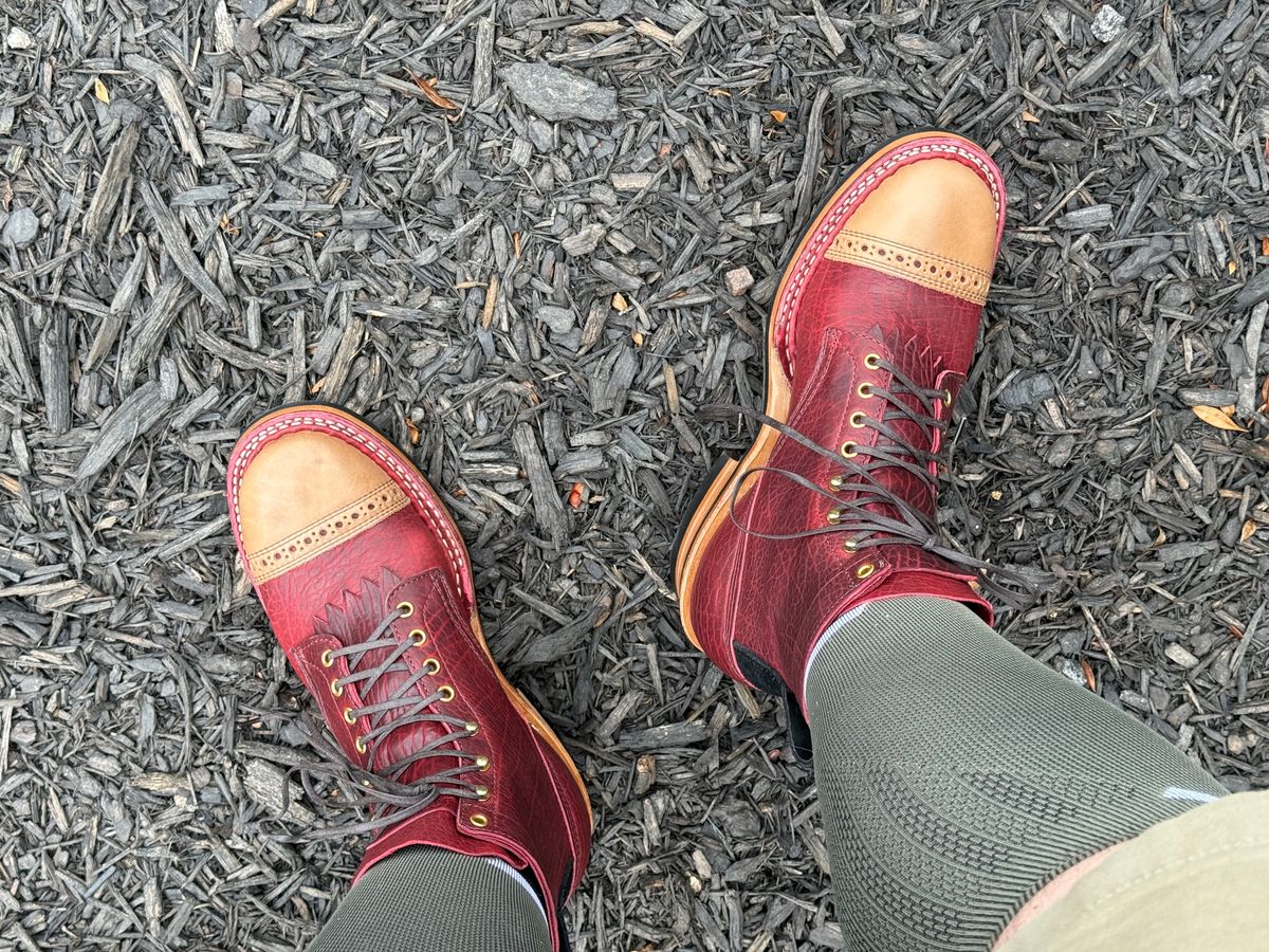 Photo by BigDawg308 on April 24, 2025 of the White's 350 Cruiser in Burgundy Shrunken Calf 3-Tone.