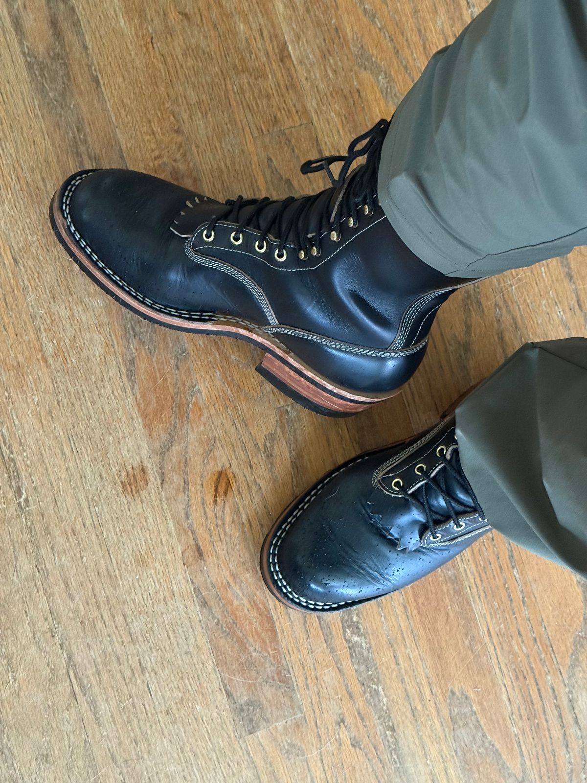 Photo by BigDawg308 on June 27, 2025 of the Frank's Boots Wilson in Horween Black Chromexcel.