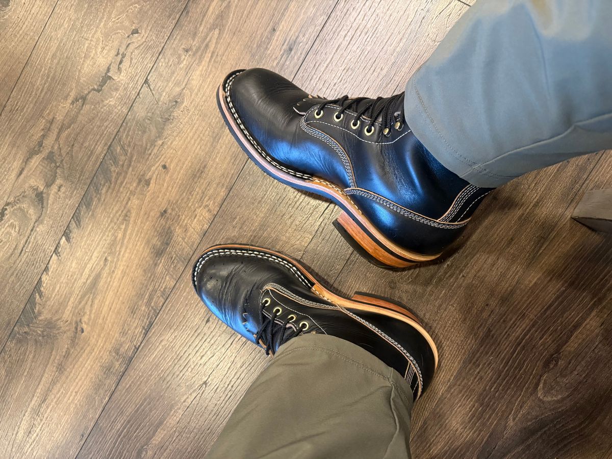 Photo by BigDawg308 on June 27, 2025 of the Frank's Boots Wilson in Horween Black Chromexcel.