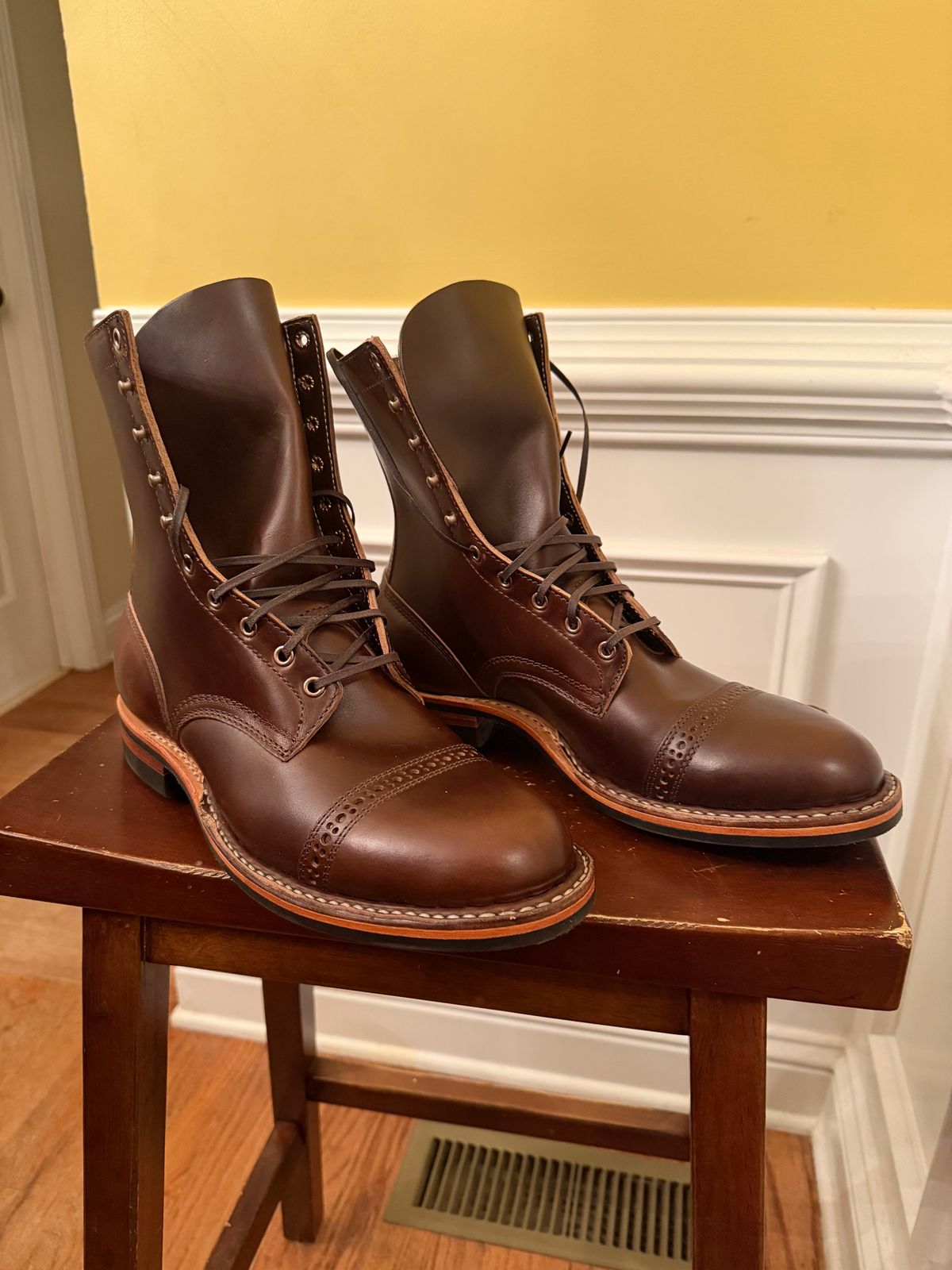 Photo by BigDawg308 on October 31, 2025 of the White's MP-Sherman Toe Cap in Horween Brown Chromexcel Horsehide.